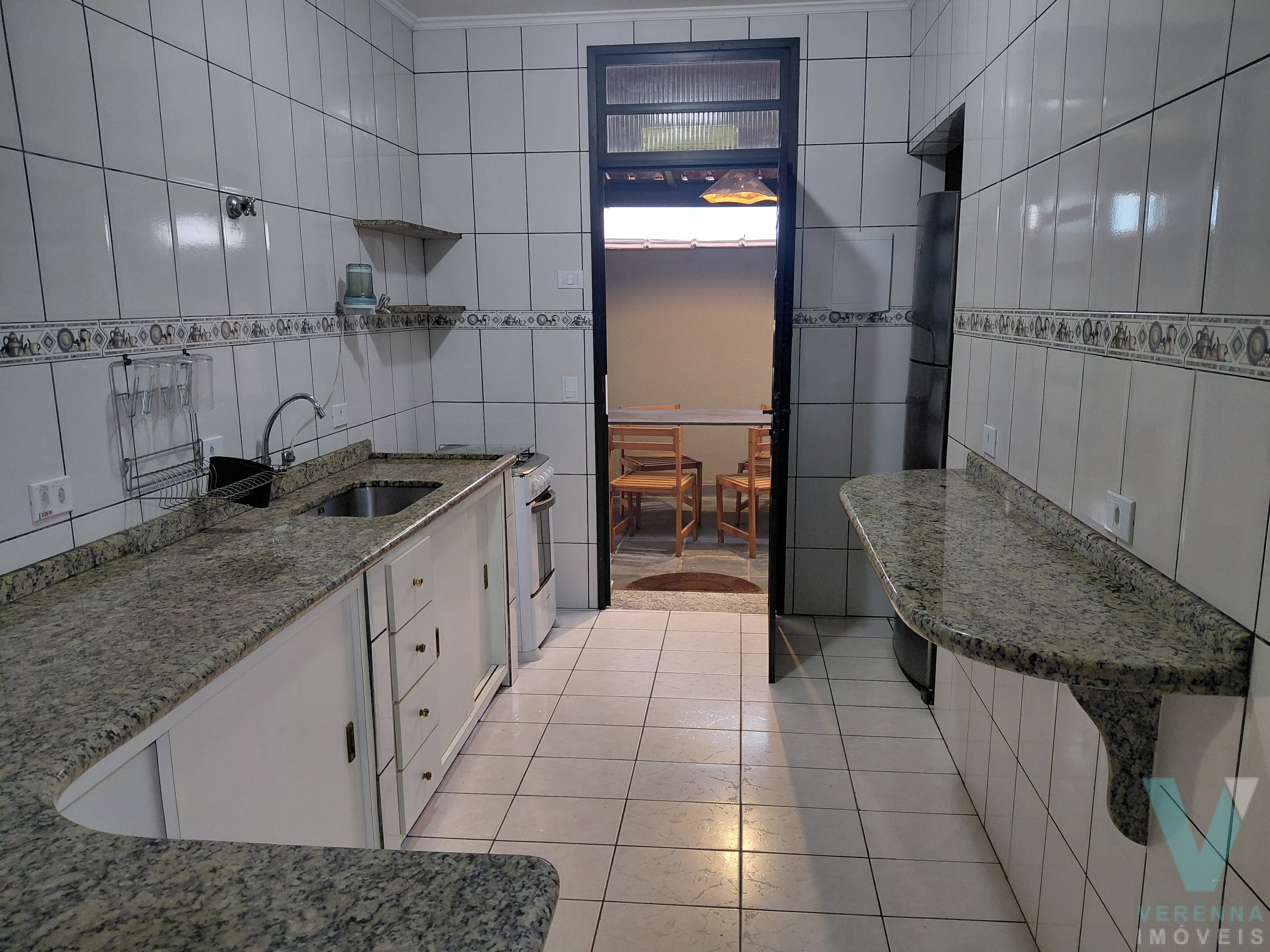 Casa na praia das Toninhas 3 quartos