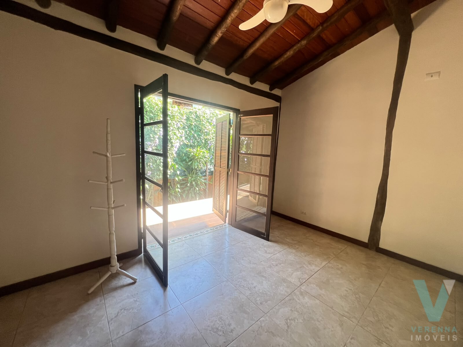 Casa na Praia Barra Seca, Ubatuba - SP - 100 metros da Praia.