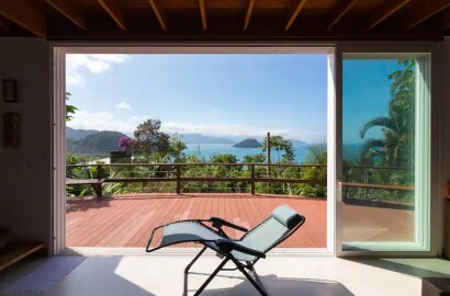 Casa na Praia do Félix, com vista para o mar!