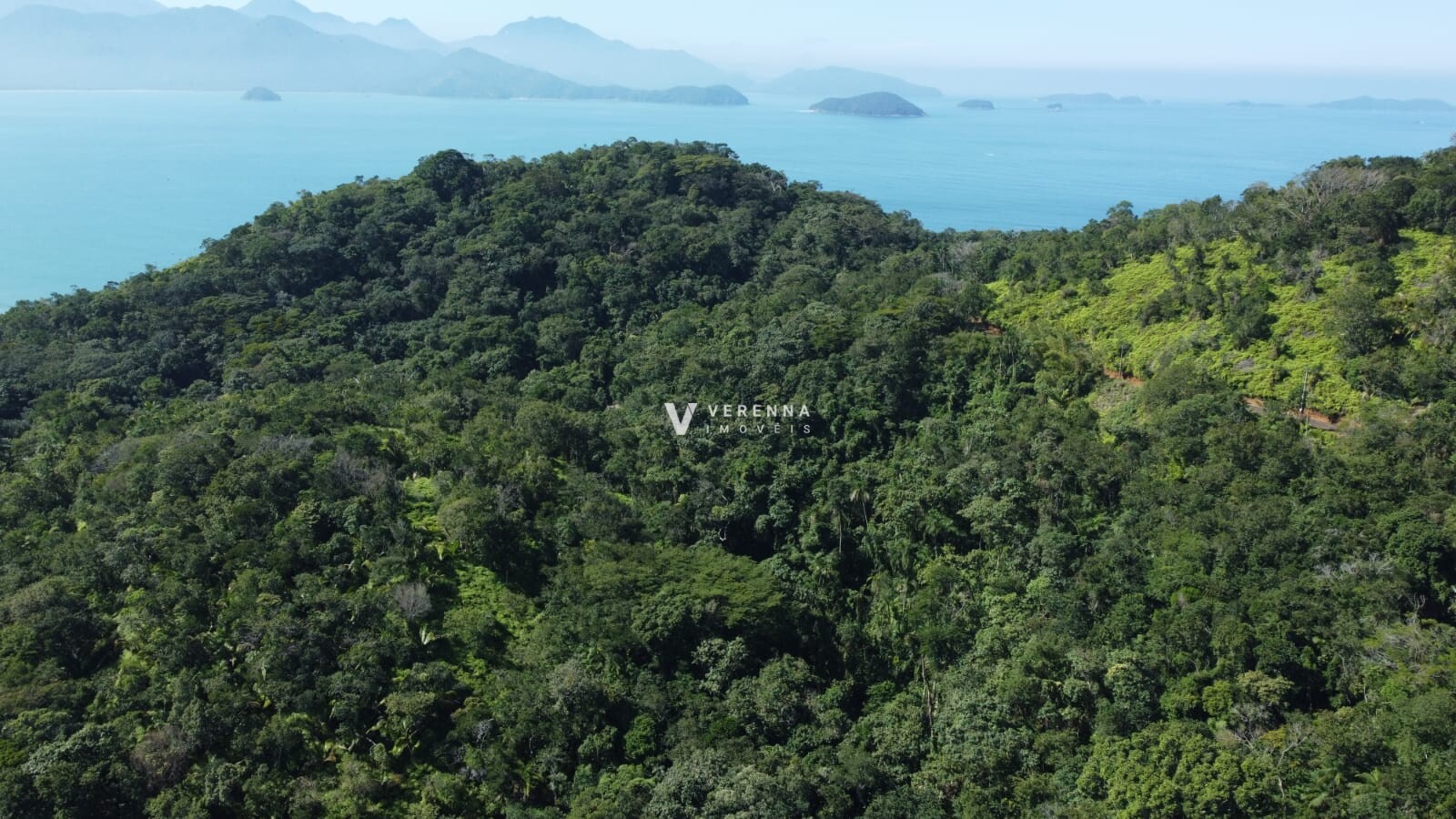 Estaleiro 11 mil metros pé na areia casa e terreno.