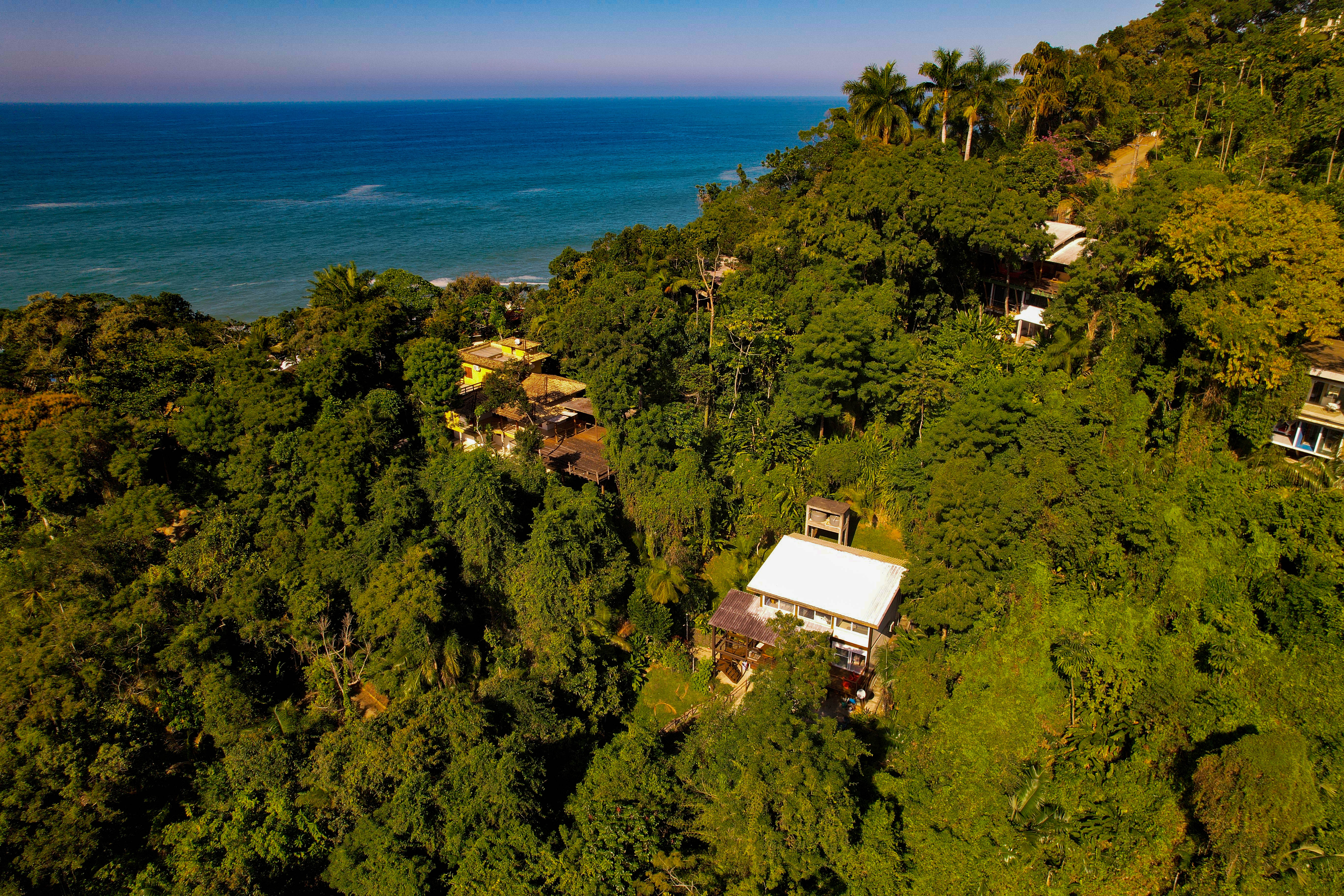 Casa na Praia do Félix, 100 metros da praia e vista para o mar!