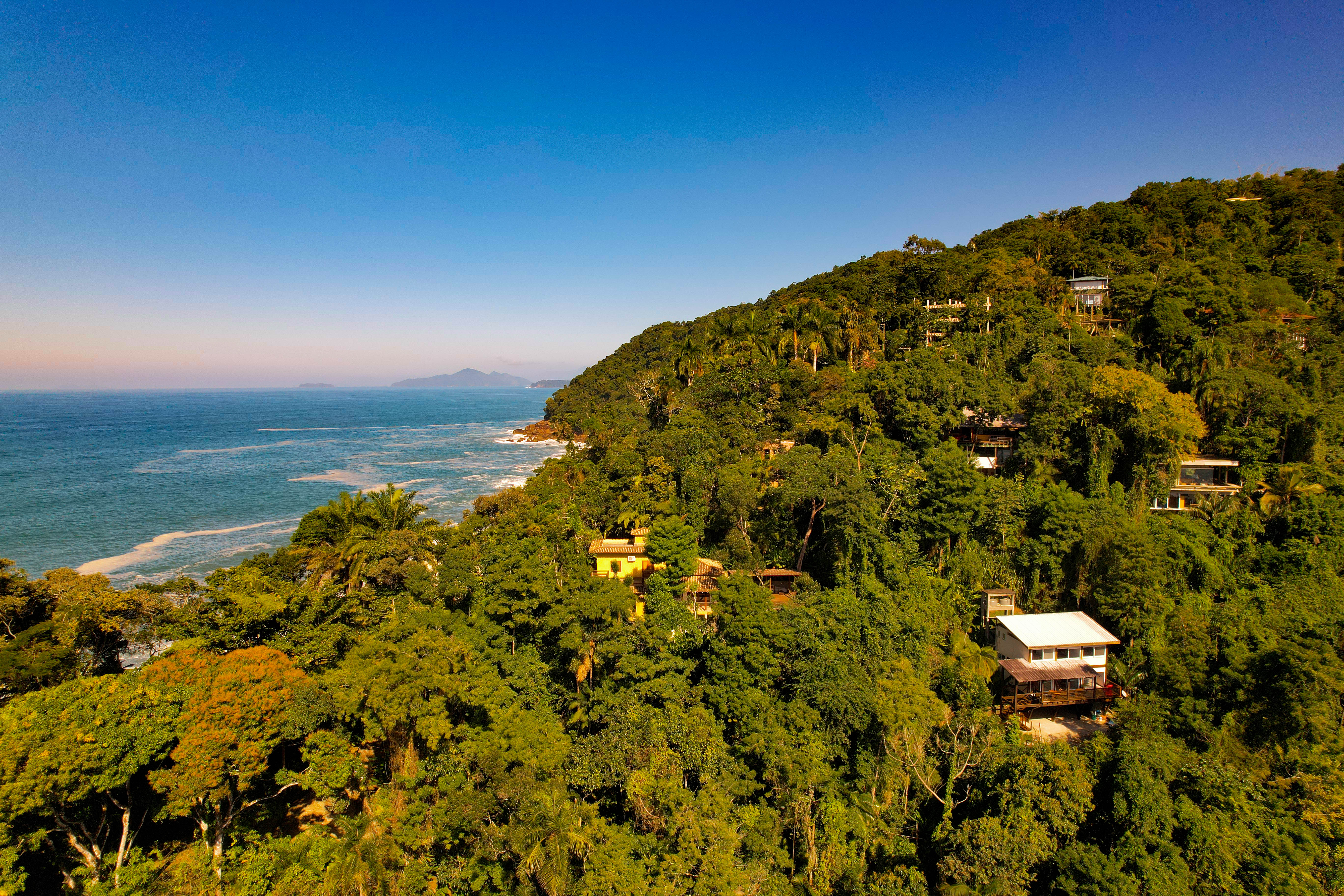Casa na Praia do Félix, 100 metros da praia e vista para o mar!