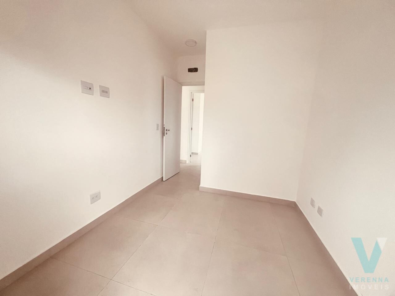 Apartamento novo Itaguá duas suites e lavabo