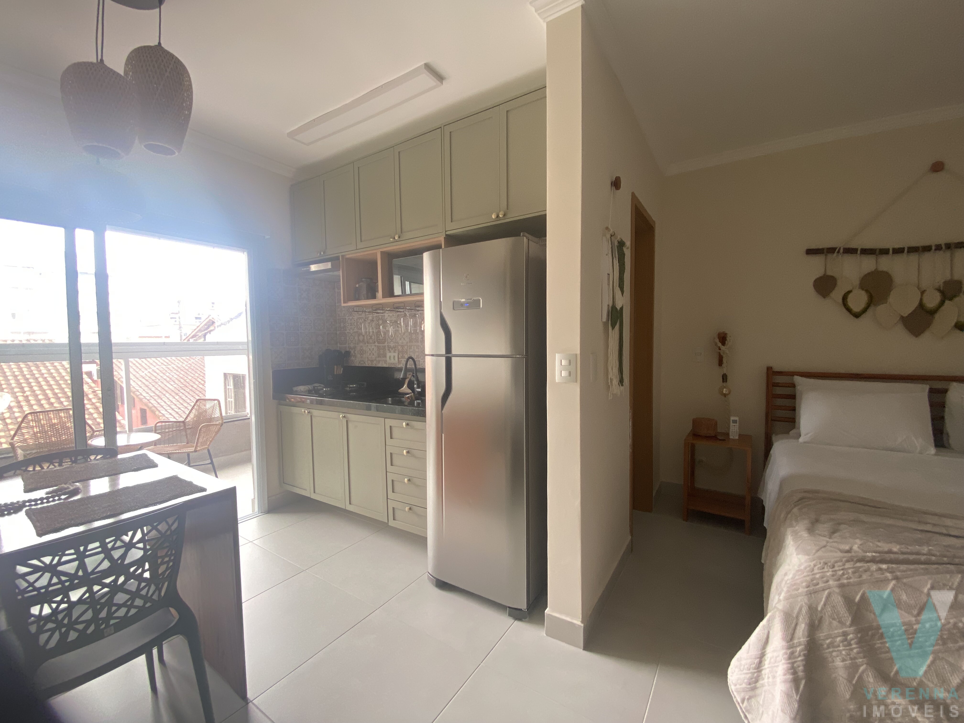 Studio Itagua novo e mobiliado