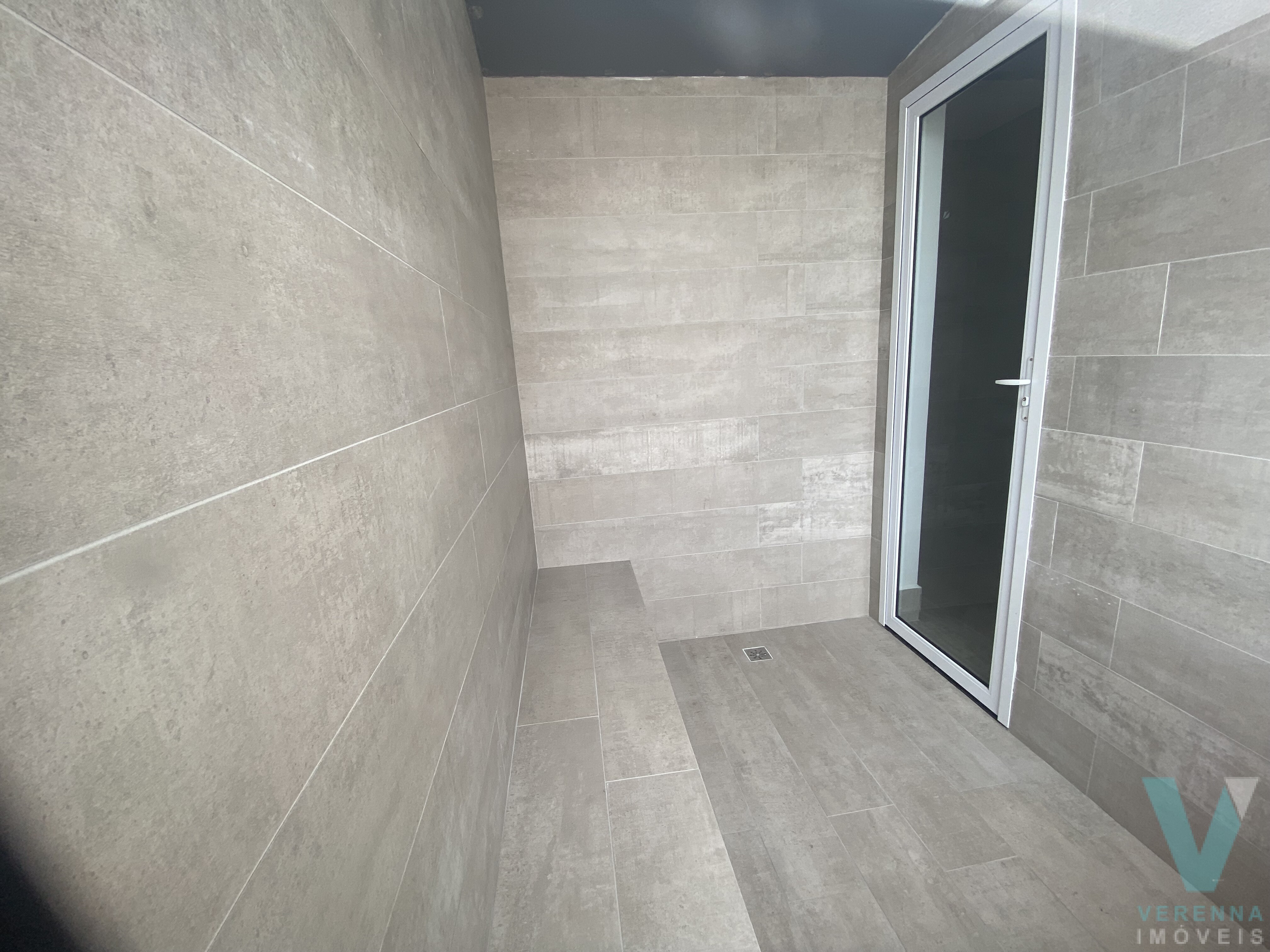 Studio Itagua novo e mobiliado