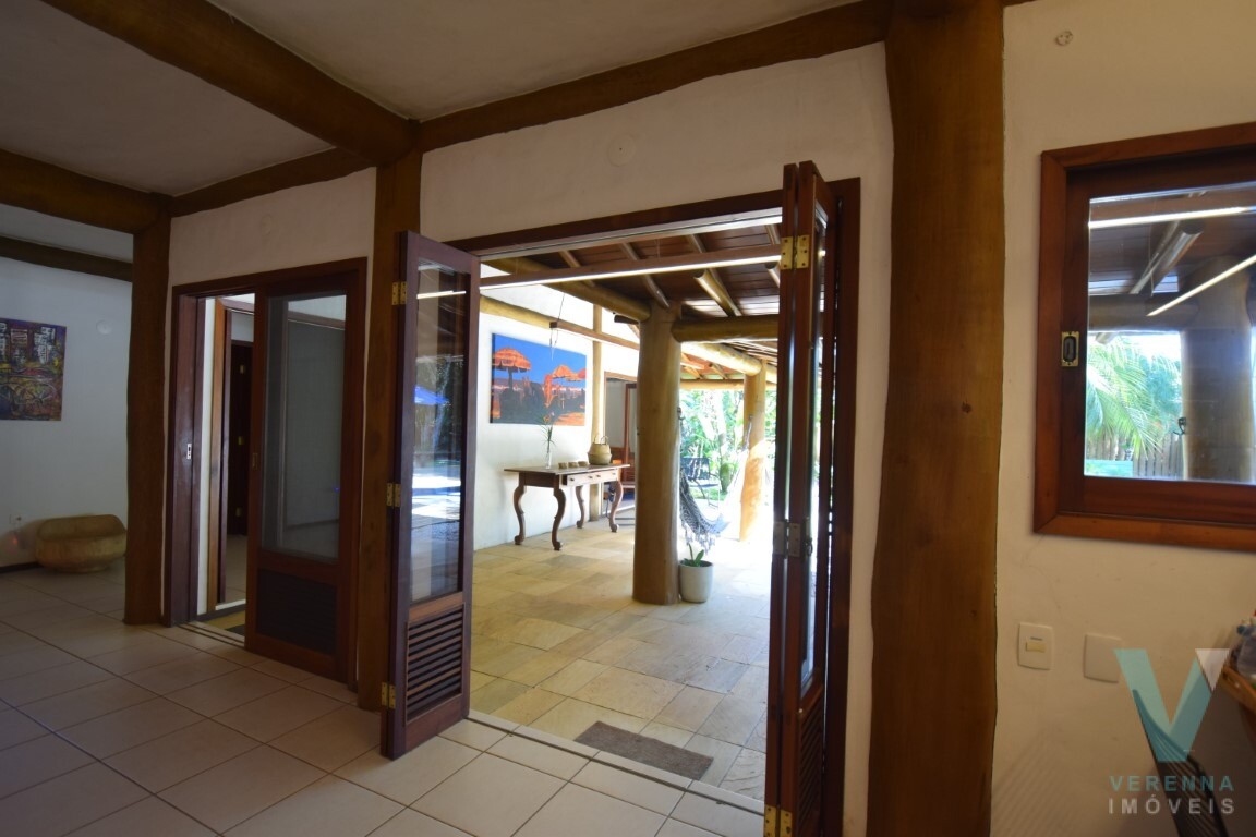 Casa Itamambuca, dois lotes, 100 metros da praia.