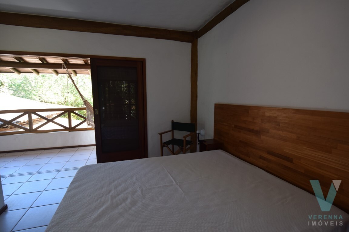 Casa Itamambuca, dois lotes, 100 metros da praia.