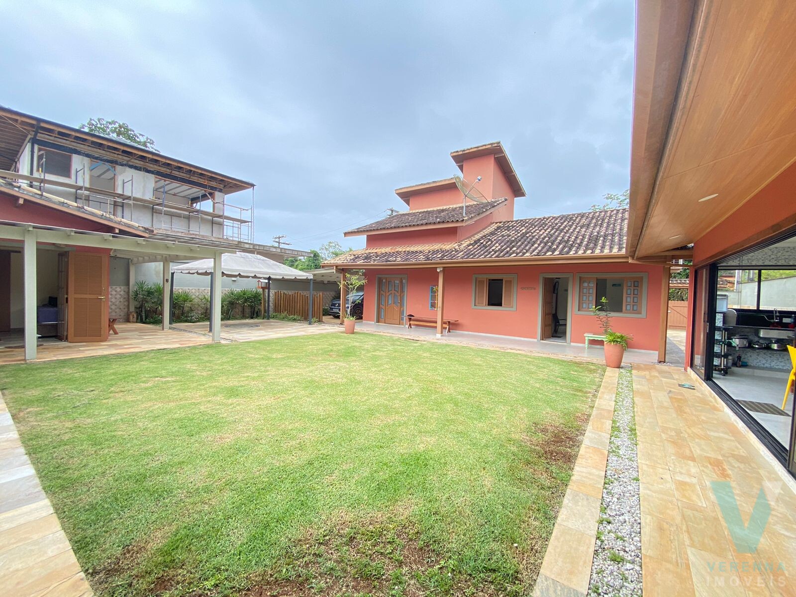 Casa na Praia de Itamambuca 30 metros do mar oportunidade