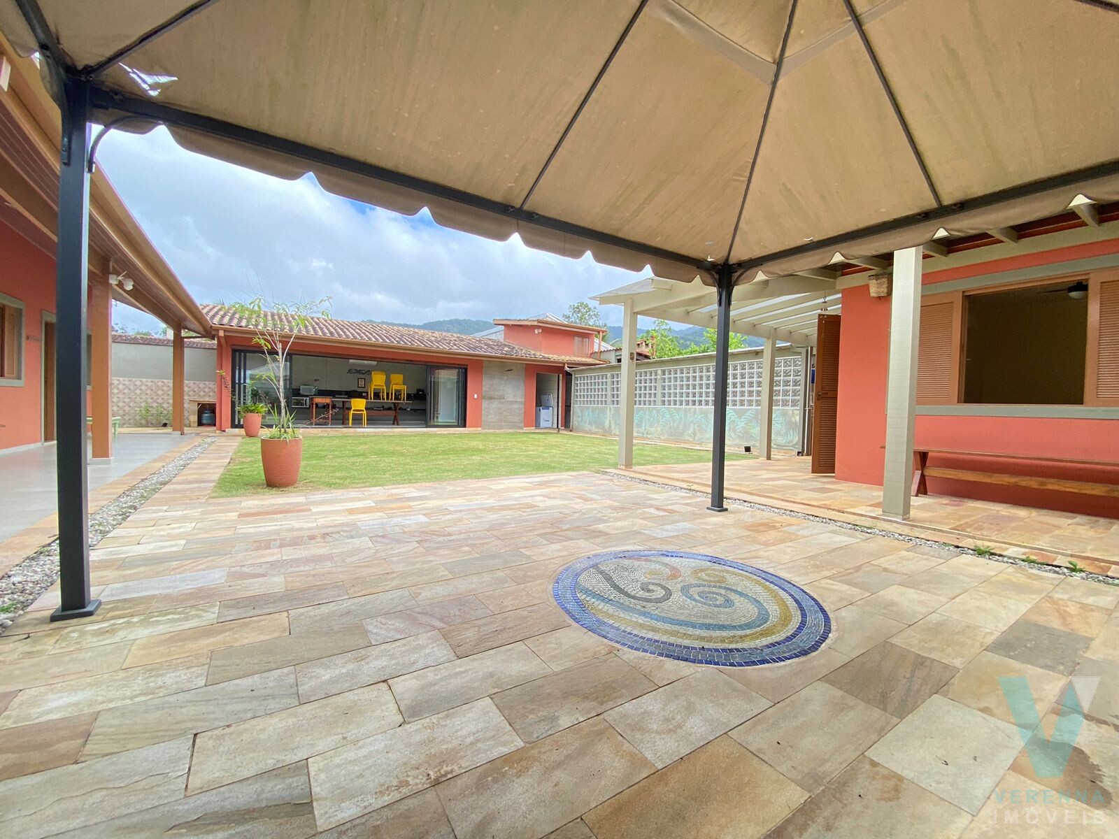 Casa na Praia de Itamambuca 30 metros do mar oportunidade