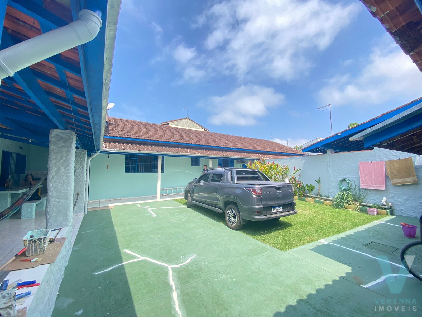 Casa de Esquina - Moradia ou Incorporação no Pereque-Açu