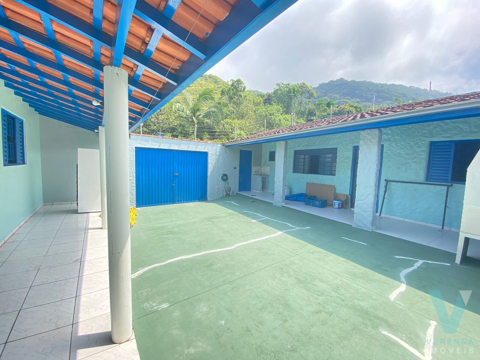 Casa de Esquina - Moradia ou Incorporação no Pereque-Açu