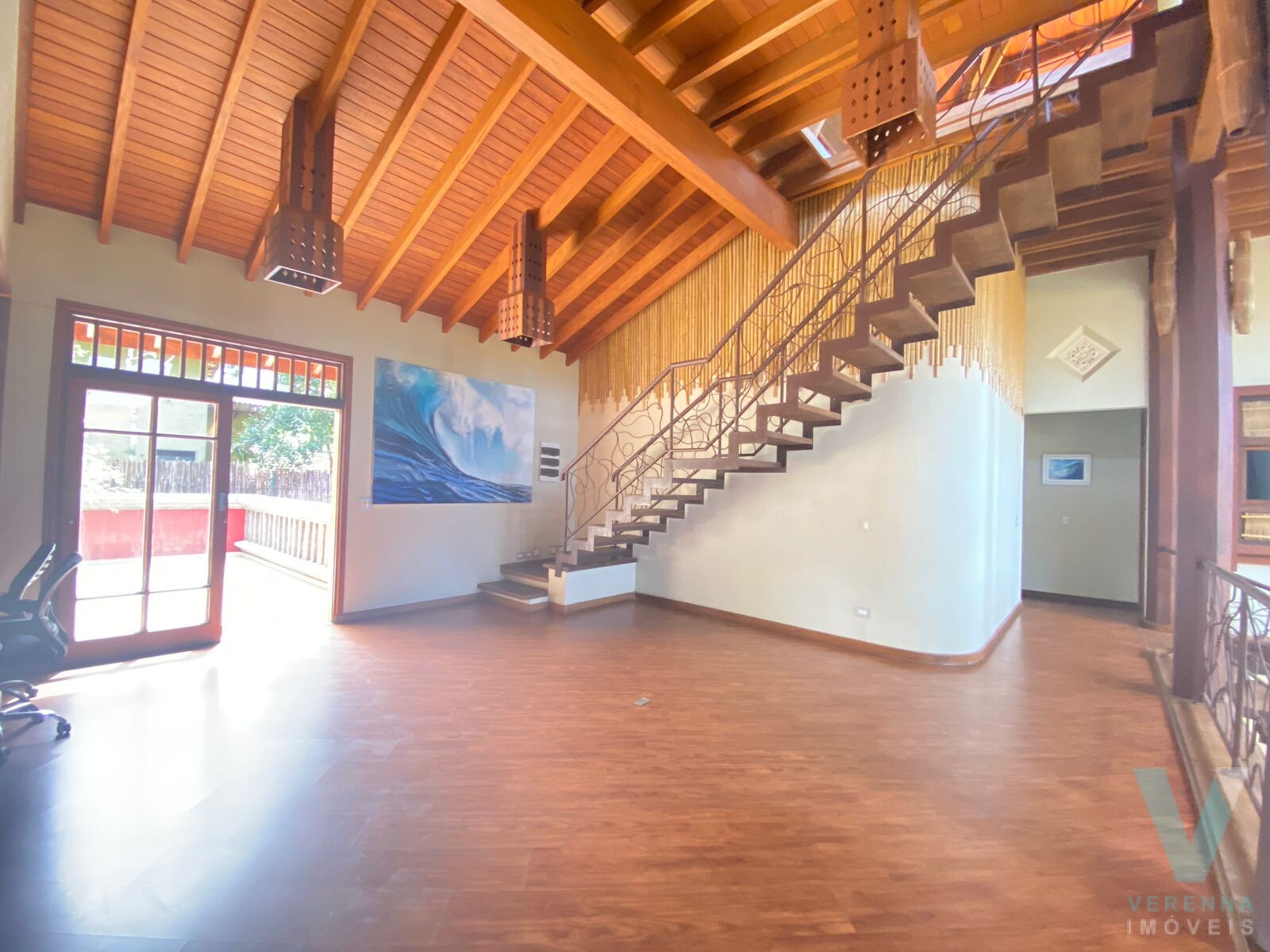 Casa de luxo, estilo balines, na PRAIA DO PRUMIRIM