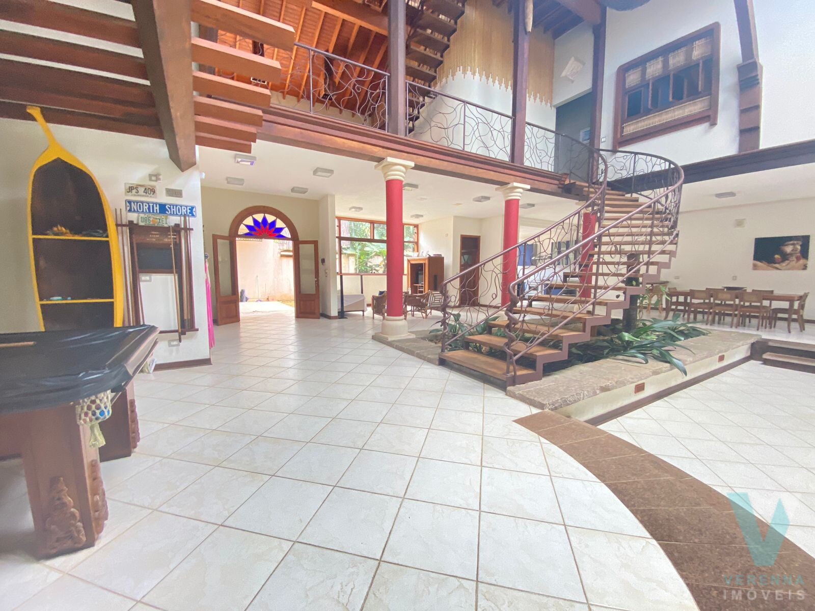 Casa de luxo, estilo balines, na PRAIA DO PRUMIRIM