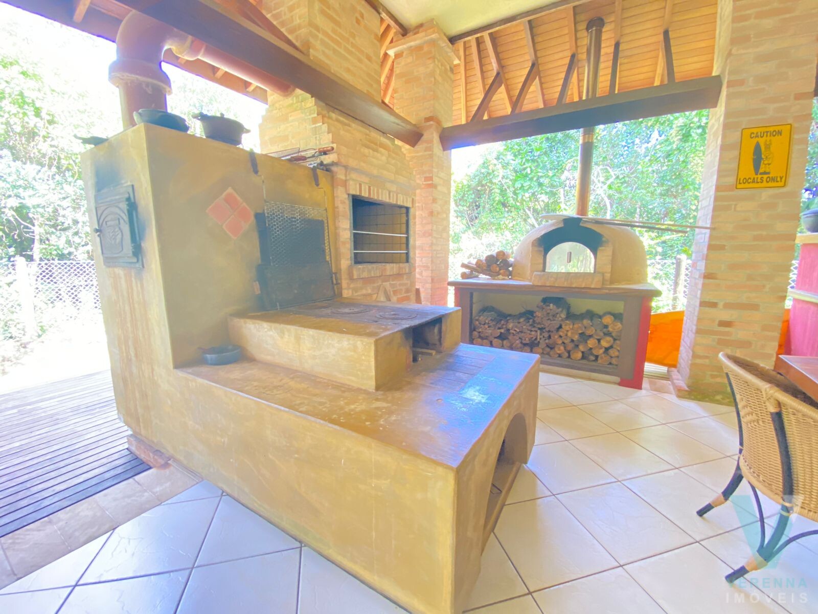 Casa de luxo, estilo balines, na PRAIA DO PRUMIRIM