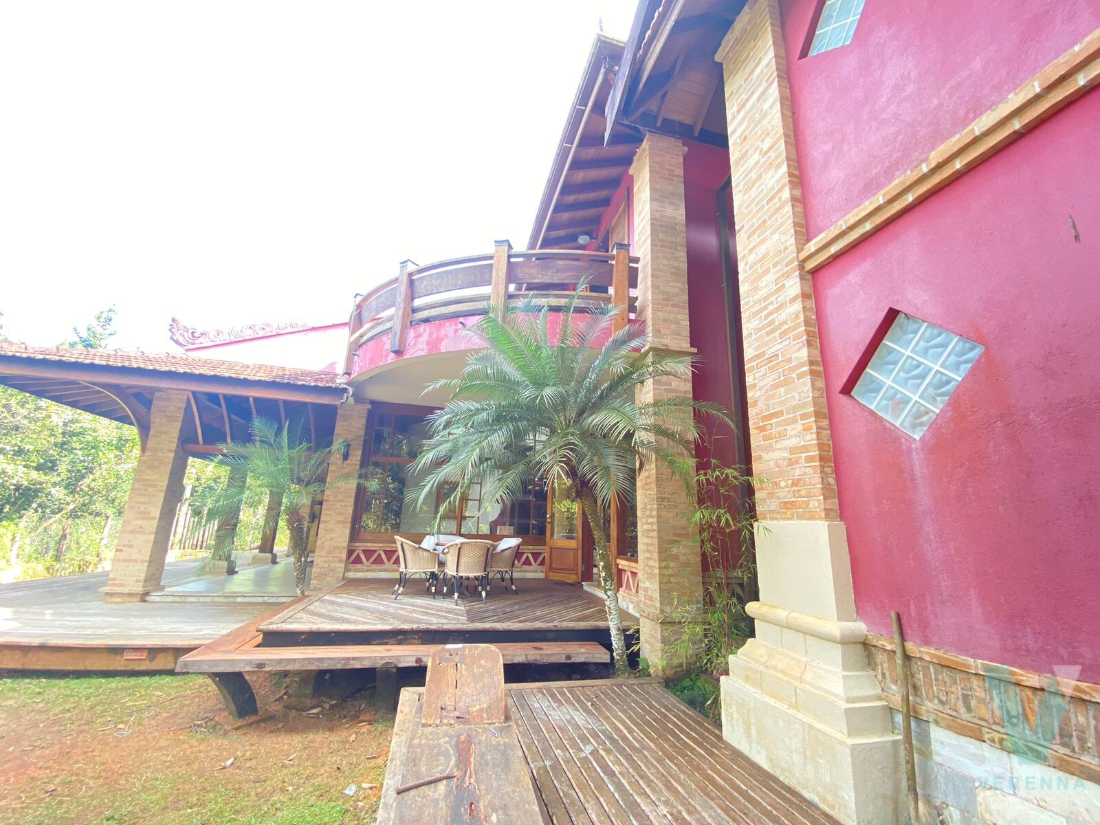 Casa de luxo, estilo balines, na PRAIA DO PRUMIRIM