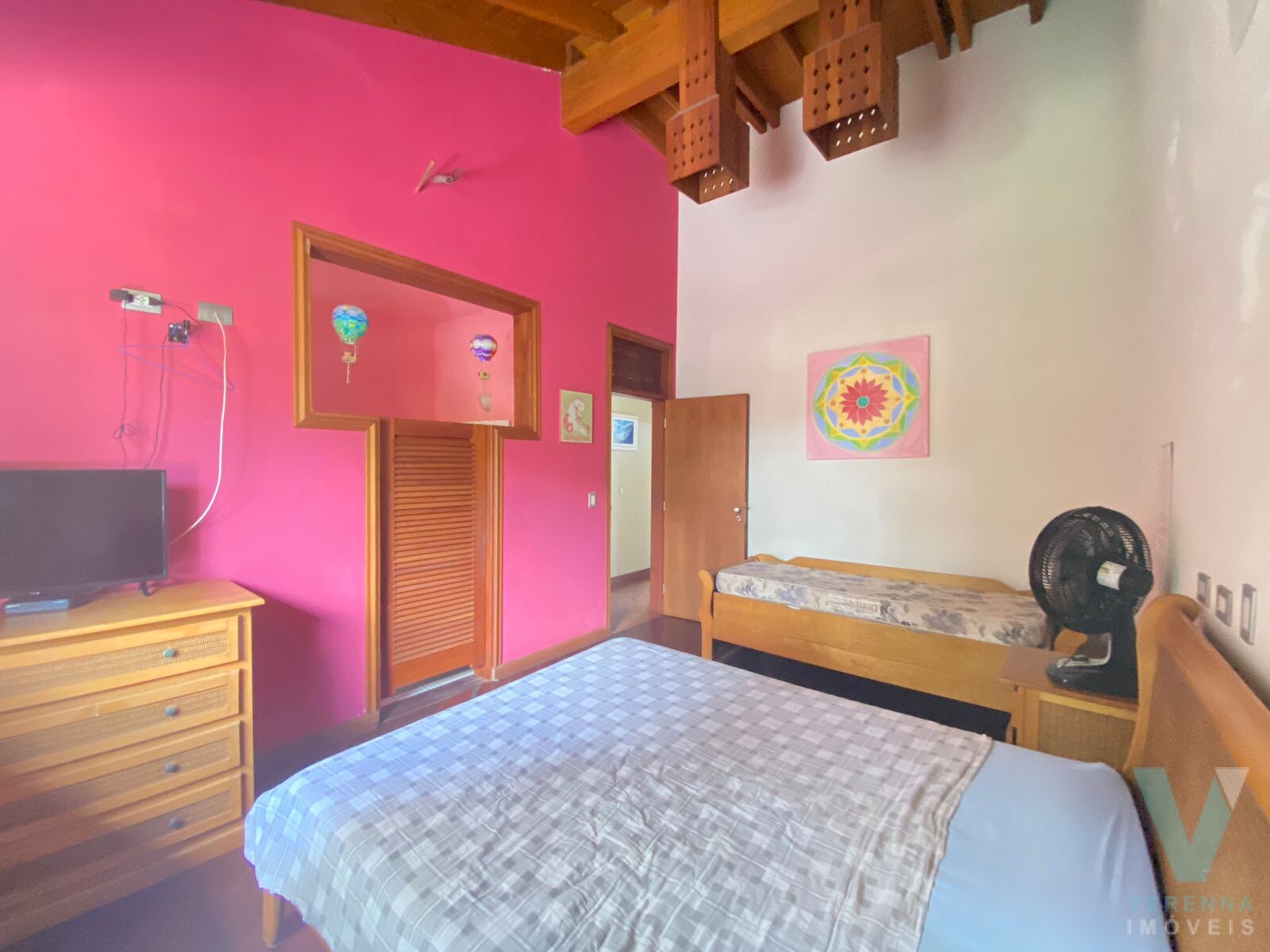 Casa de luxo, estilo balines, na PRAIA DO PRUMIRIM