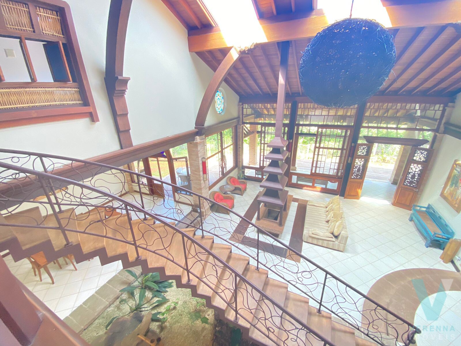 Casa de luxo, estilo balines, na PRAIA DO PRUMIRIM