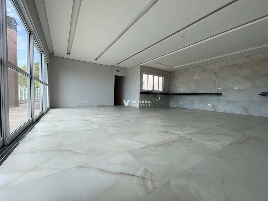 Cobertura com vista para a Praia das Toninhas.