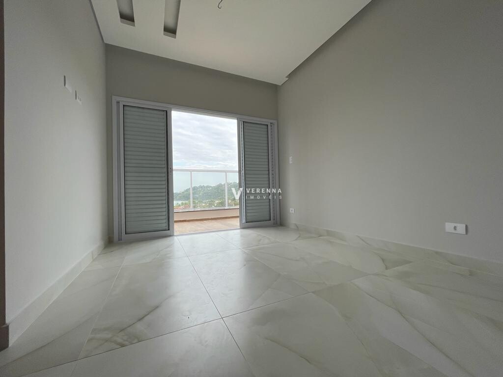 Cobertura com vista para a Praia das Toninhas.